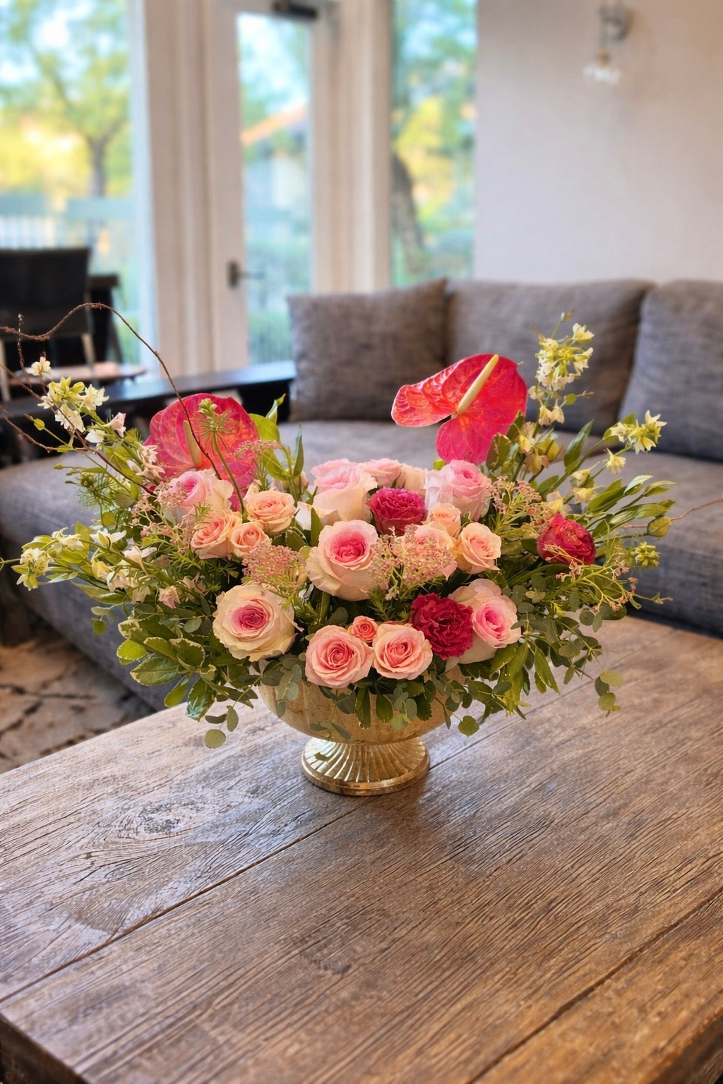 Romantic Pink Rose Arrangement | Flower Las Vegas