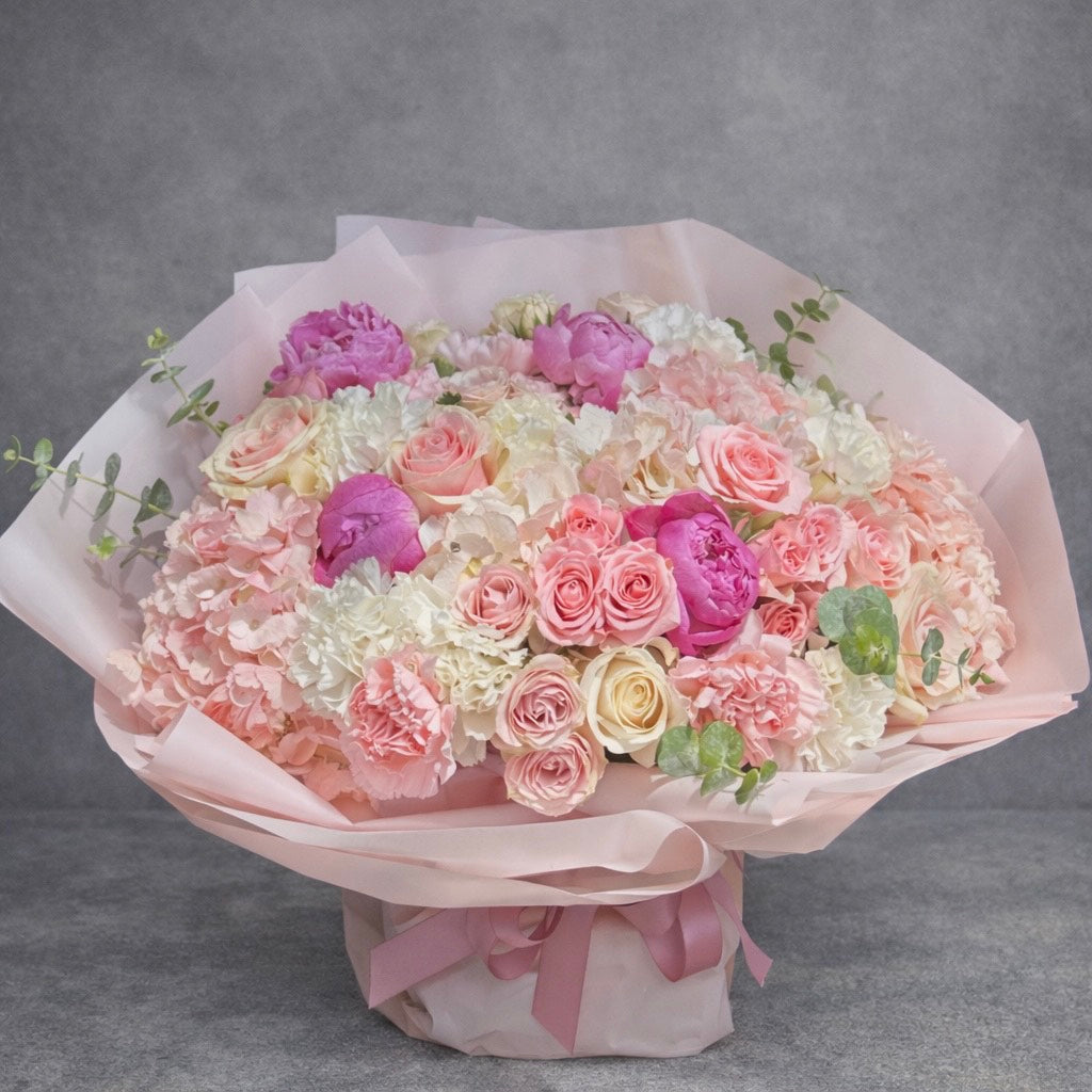 Amour de Fleurs | Luxury Blush Rose & Peony Bouquet Las Vegas
