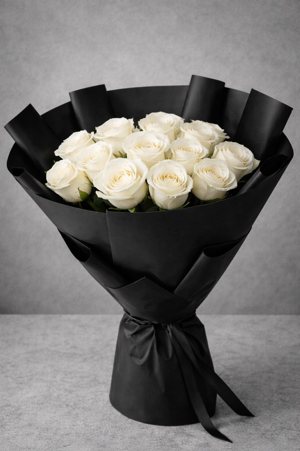 Luxury White Rose Bouquet – Premium Roses Delivery Las Vegas